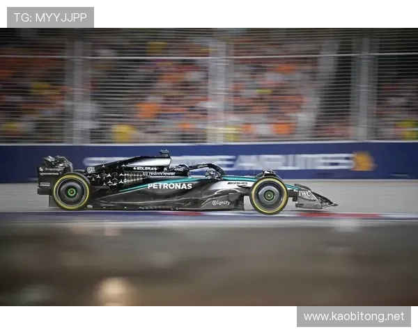 F1赛季即将开启新篇章：车手争夺战激烈，新技术引领竞速革新