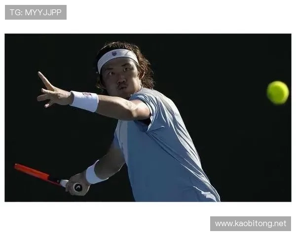 张之臻逆转晋级巴黎大师赛展现中国男网新力量震撼全场