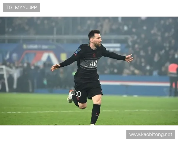 梅西复出助力大巴黎迎来关键胜利，球队连胜纪录延续至十场