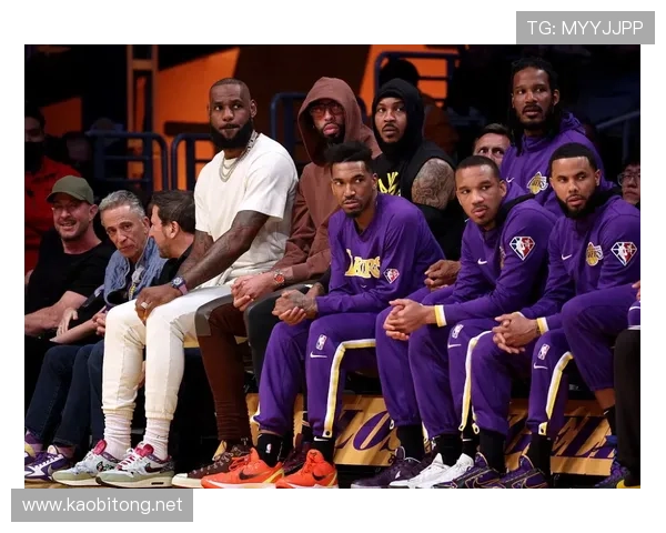 NBA季后赛格局生变巨星伤停交易传闻引爆联盟热议新赛季前景分析